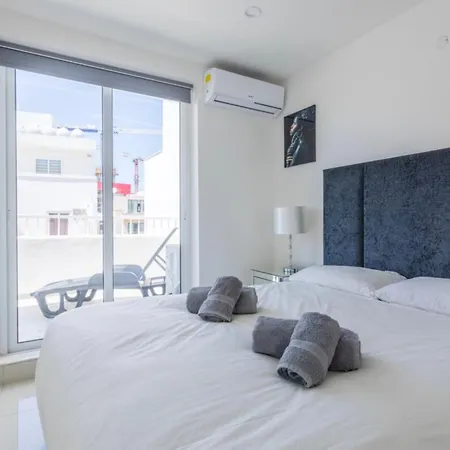 Bnbnova - Lovely Saint Julian 3br 2ba With Terrace *