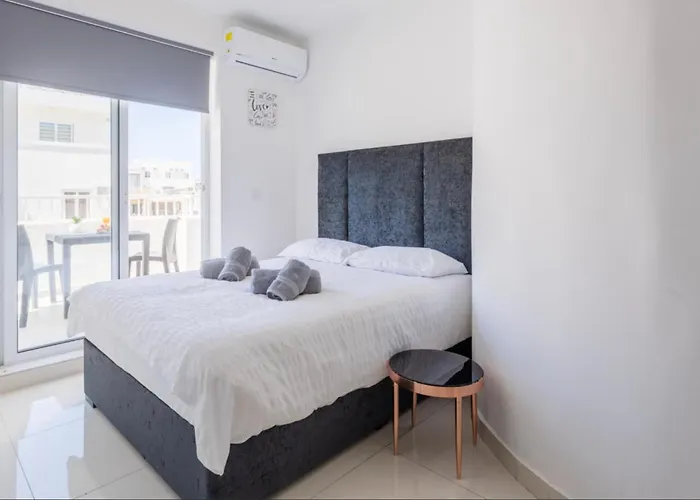 Appartement Bnbnova - Lovely Saint Julian With Terrace