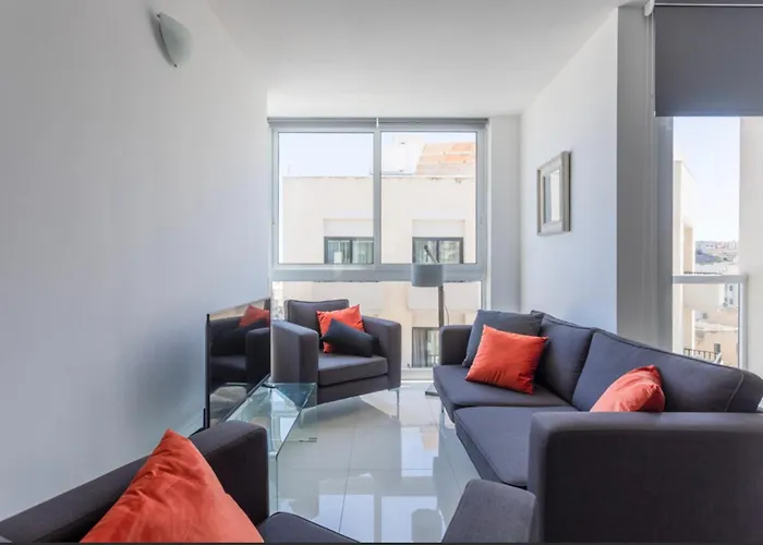 Bnbnova - Lovely Saint Julian With Terrace *