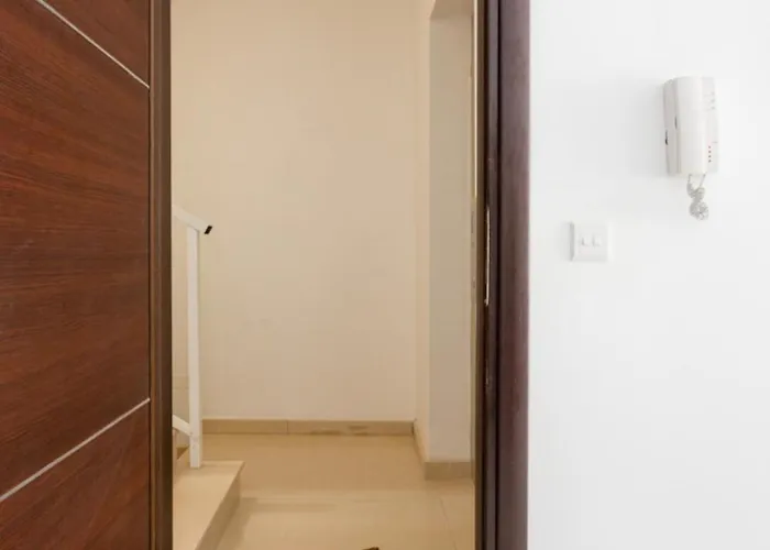 Bnbnova - Lovely Saint Julian With Terrace Appartement San Ġiljan