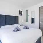 Bnbnova - Lovely Saint Julian 3br 2ba With Terrace 아파트 Saint Julian's