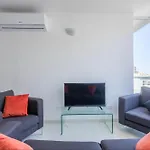 Bnbnova - Lovely Saint Julian 3br 2ba With Terrace *