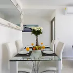 Bnbnova - Lovely Saint Julian 3br 2ba With Terrace 아파트