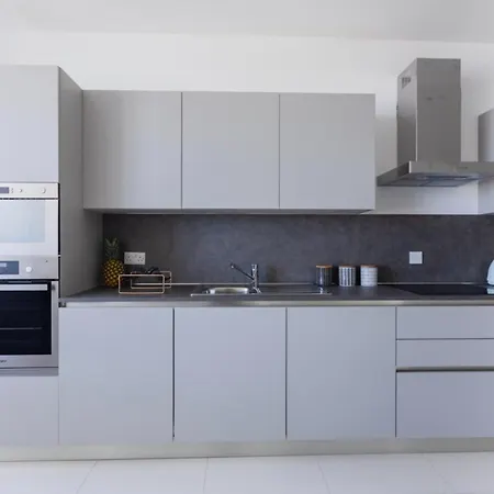 Bnbnova - Lovely Saint Julian 3br 2ba With Terrace * Saint Julian's