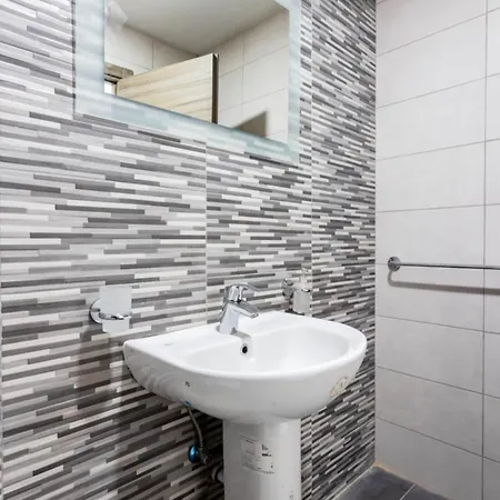 شقة Bnbnova - Lovely Saint Julian 3br 2ba With Terrace *