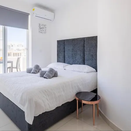 아파트 Bnbnova - Lovely Saint Julian 3br 2ba With Terrace